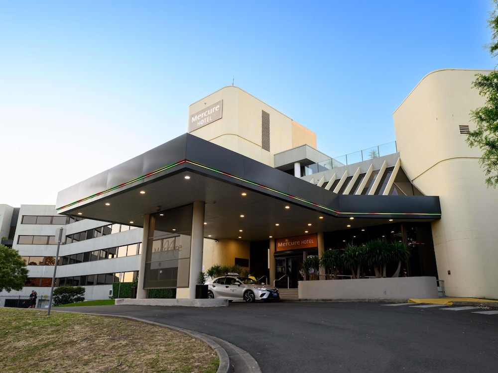 Mercure Penrith 60/69