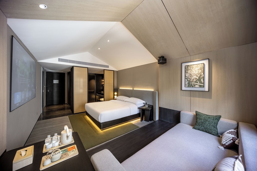 Borrman Hotel (Guangzhou Tianhe Sports Center Linhe West Metro Station) 24/56