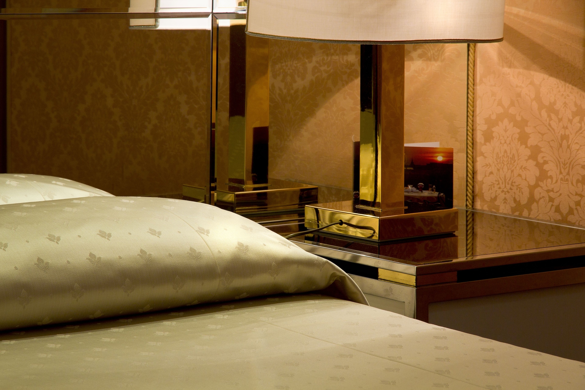 ECONOMY, DOUBLE BED
