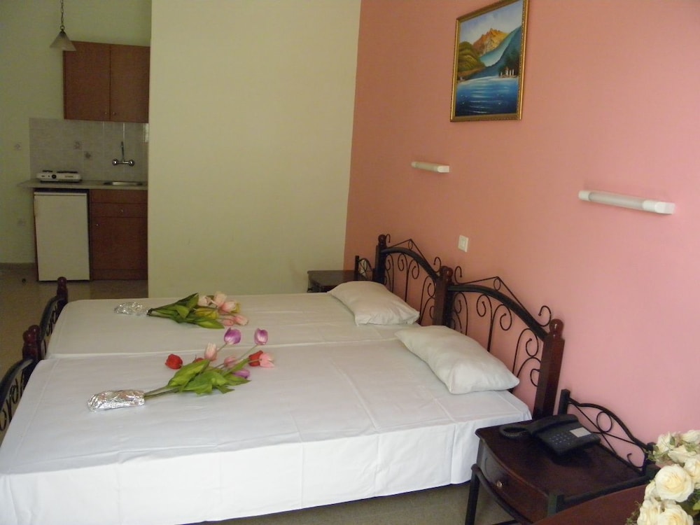 Vossos Hotel Apartments 27/41