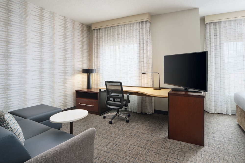 Residence Inn Fort Myers at I-75 and Gulf Coast Town Center 48/53