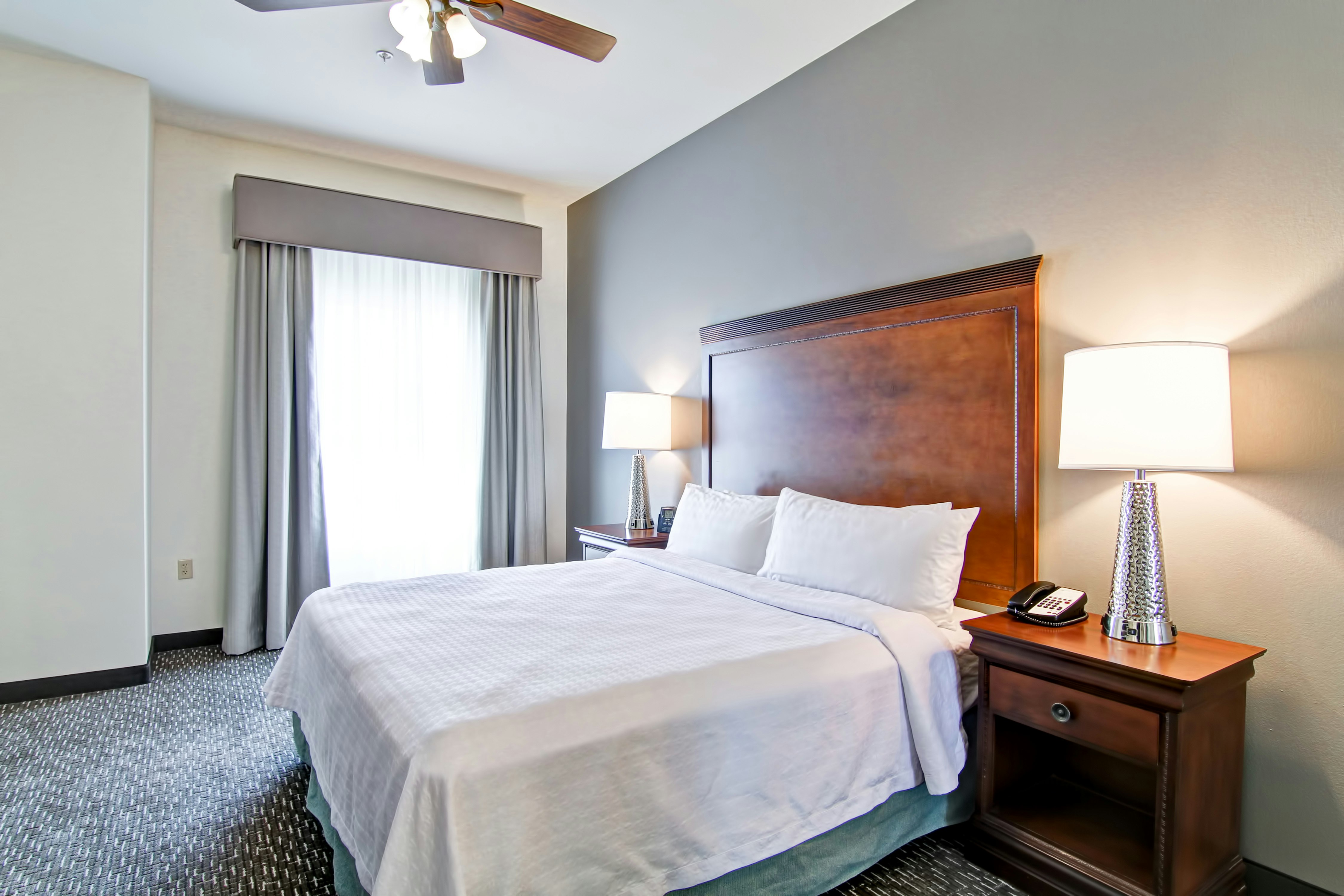 1 BEDROOM, SUITE, KING BED