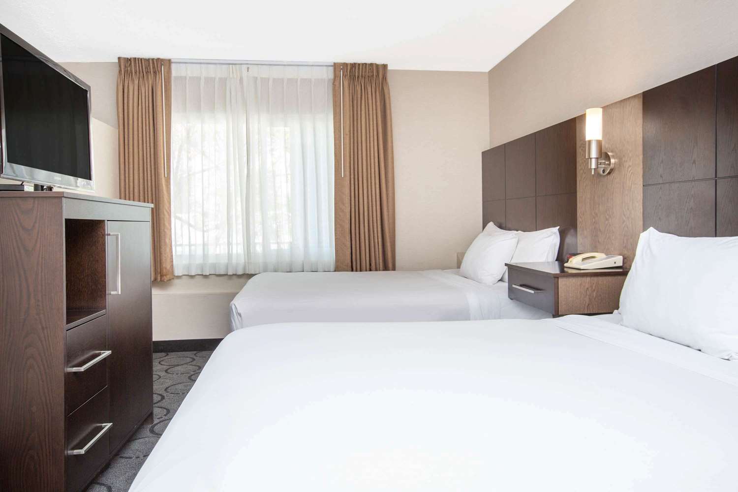 Baymont by Wyndham San Diego Downtown 4/14
