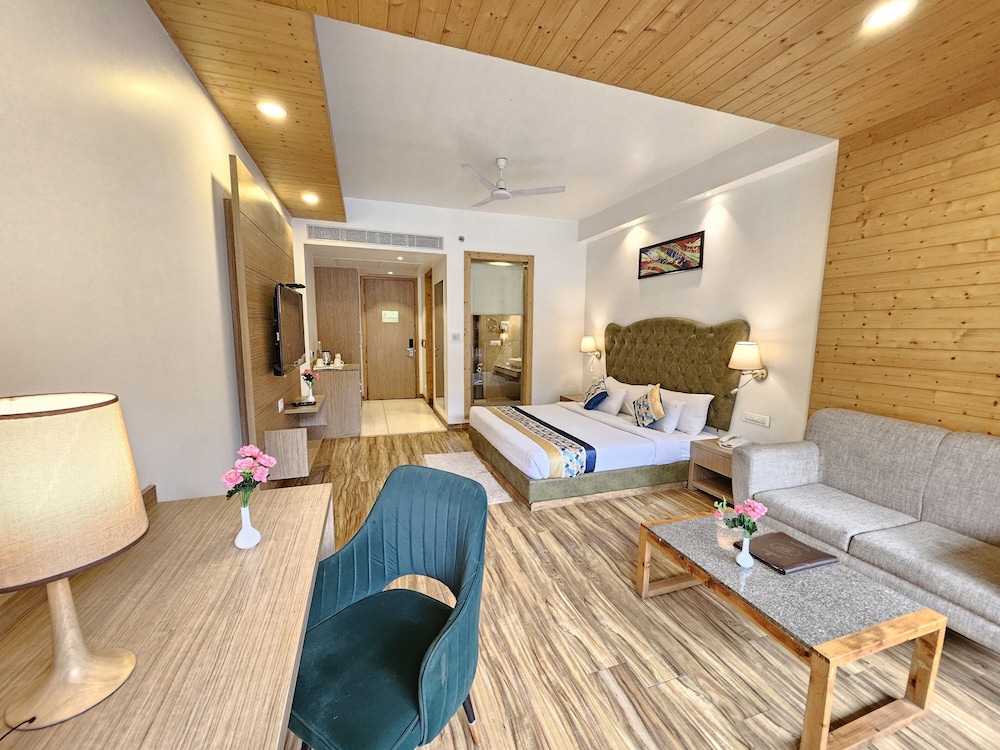 The Orchard Greens Resort 25/48