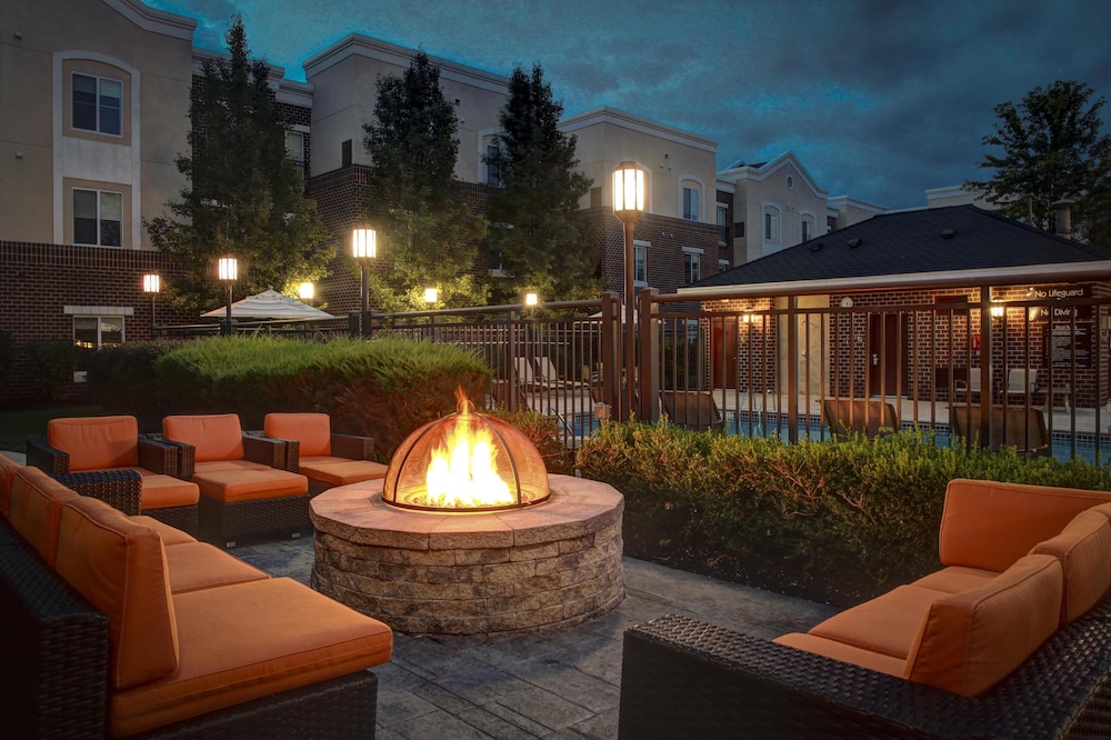 HYATT house Branchburg 44/64