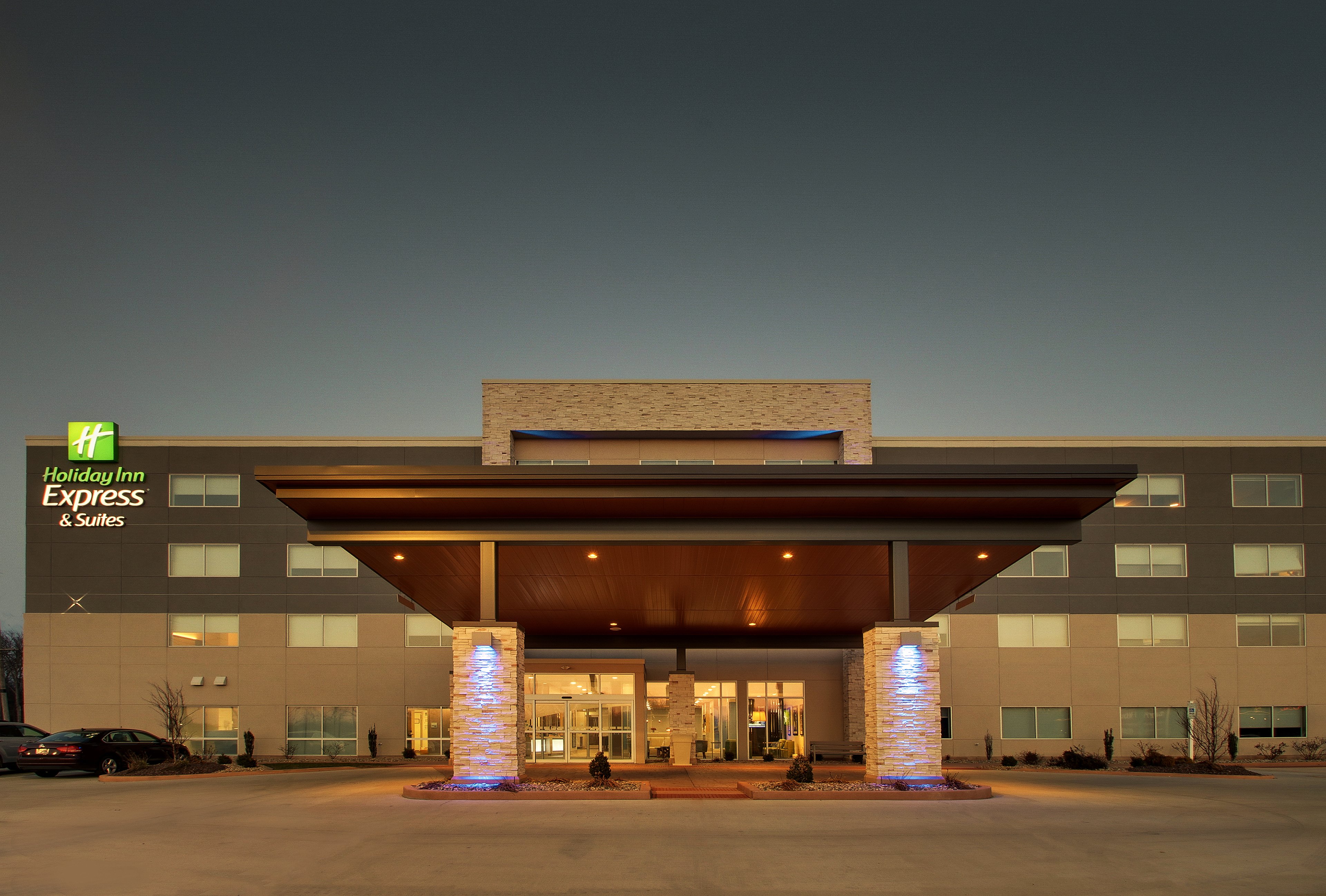 Holiday Inn Express Suites Mount Vernon 4/57