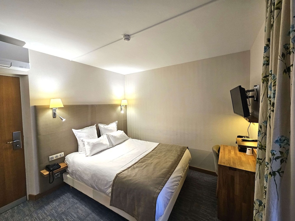 Auberge du Lac, Troyes 24/56