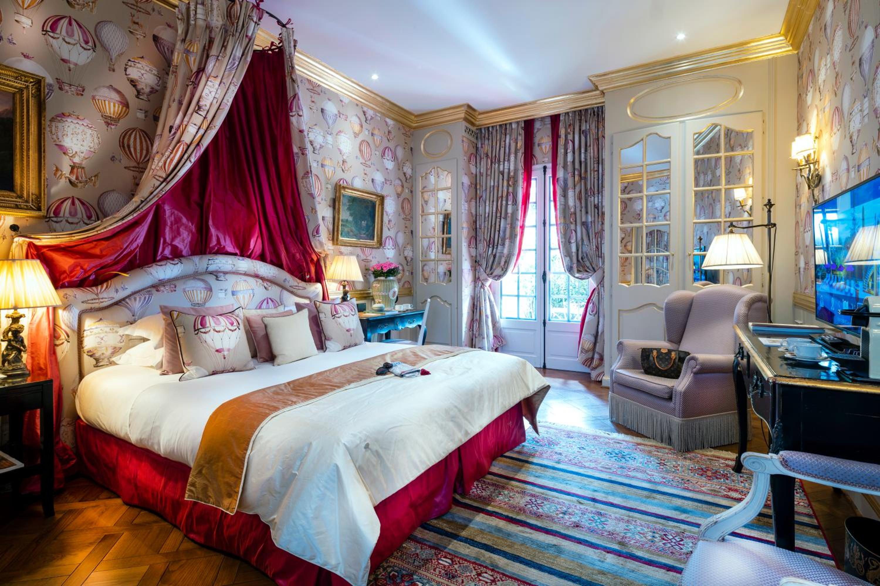 Junior Suite, Queen Bed