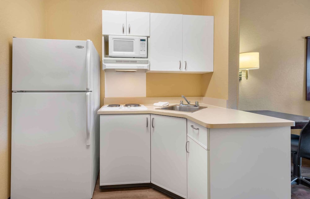Extended Stay America - Princeton - South Brunswick 49/52