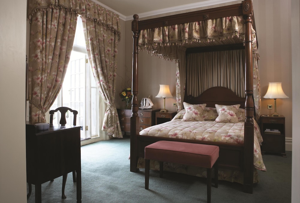 Grand Hotel Eastbourne 8/74