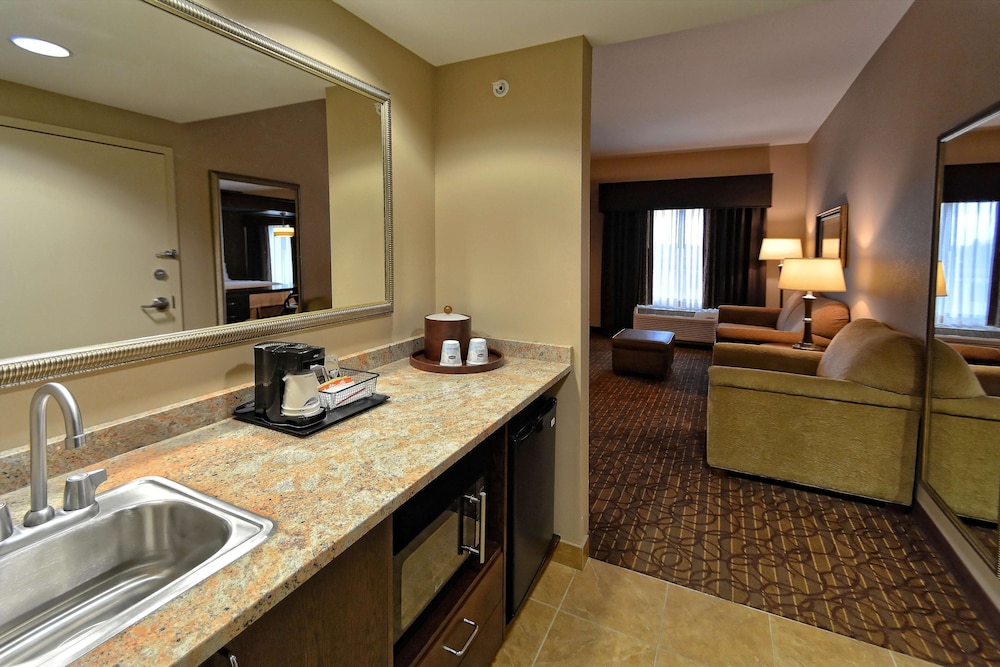 Hampton Inn Geneseo 46/54