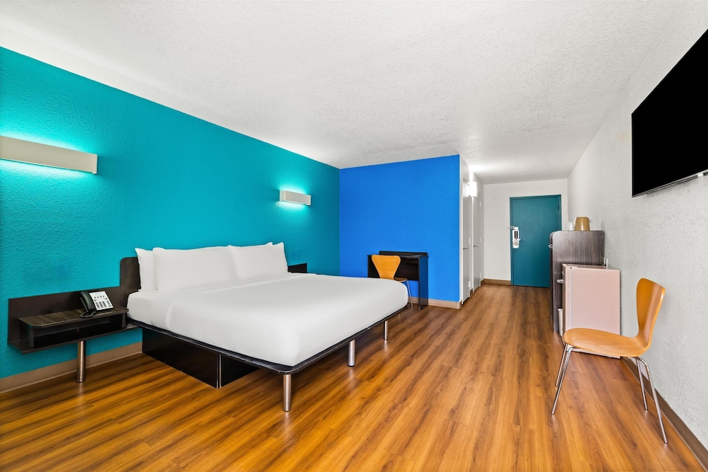 Signature Inn Miami 32/60