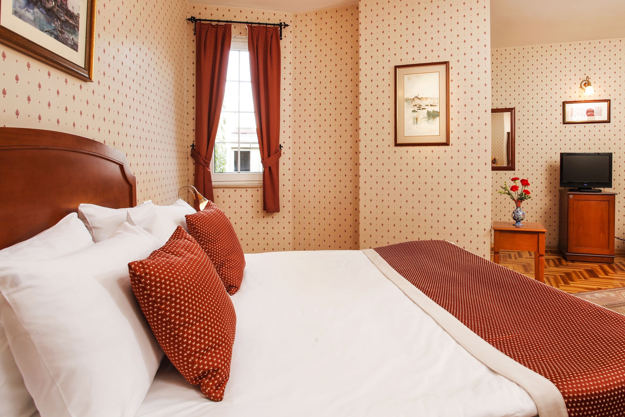 JUNIOR SUITE, DOUBLE BED