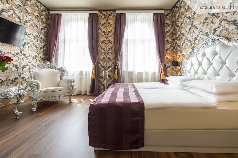 Hotel Urania 30/78