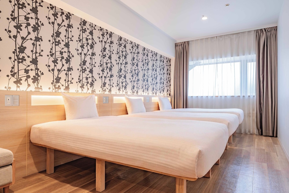 Kansai International Airport Hotel 11 21/54