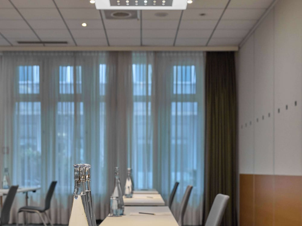 Novotel Zurich Airport Messe Hotel 41/64