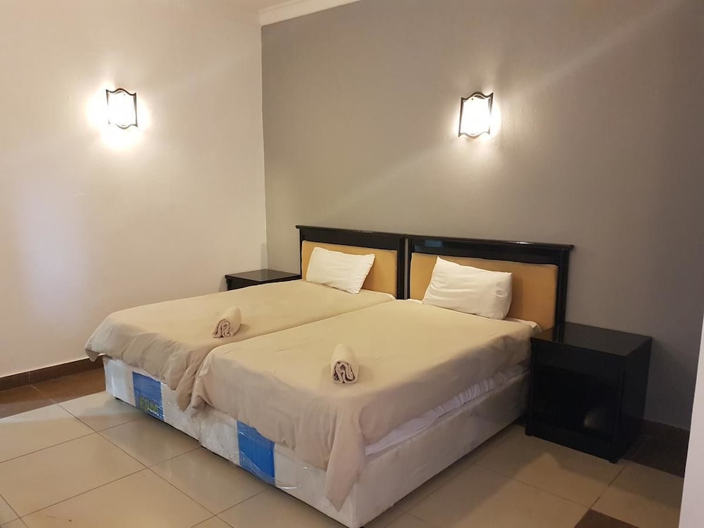 Hotel Al-Khalil Machava 8/26
