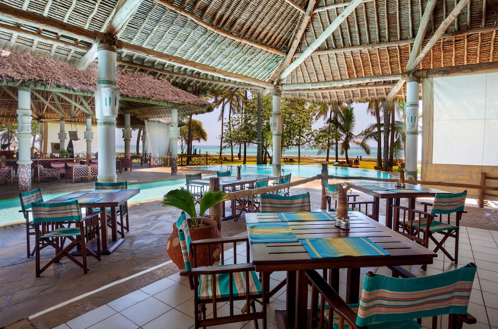Neptune Village Beach Resort & Spa 35/59
