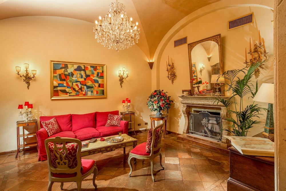 Boutique Hotel Campo De Fiori 24/50