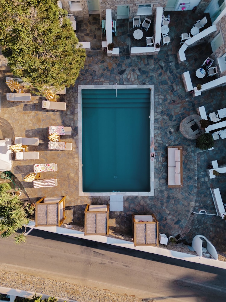Bellissimo Resort 40/49