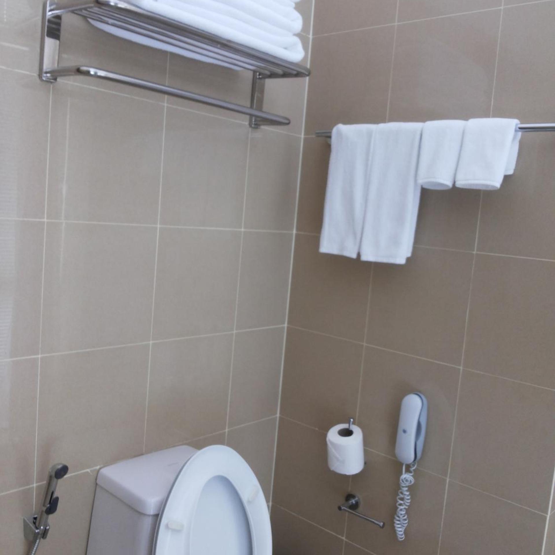 غرفة سوبيريور بسرير فردي، Hotel Capitol Kuala Lumpur 2/3