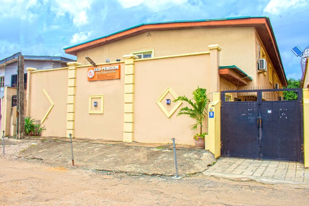 Eed Pension Boutique Hotel 4/46