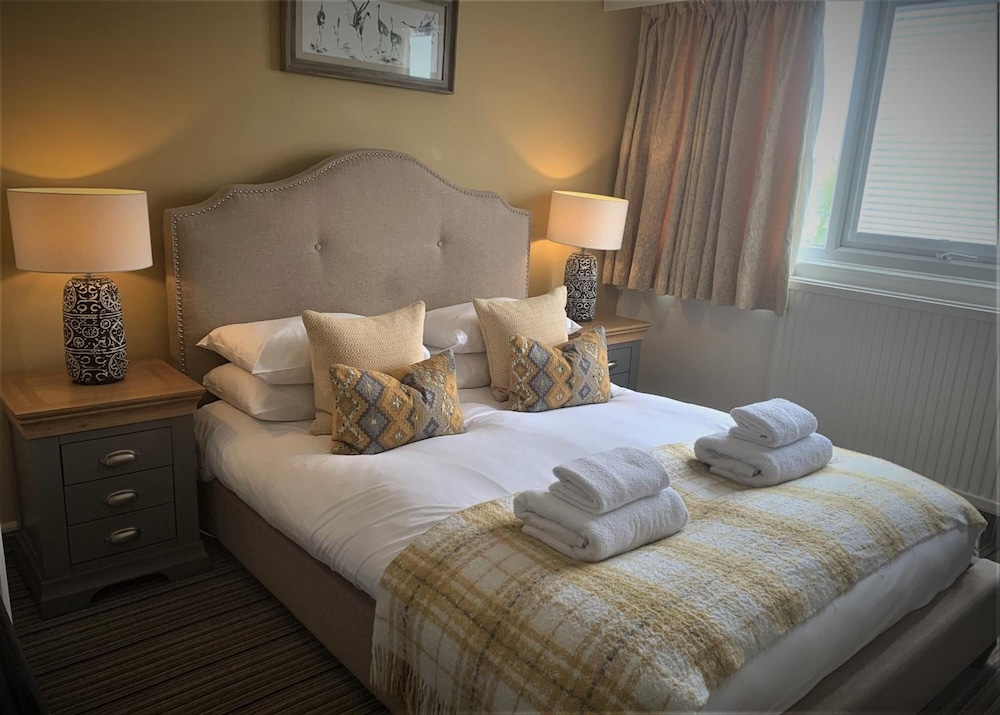 Hotel Wroxham 10/75