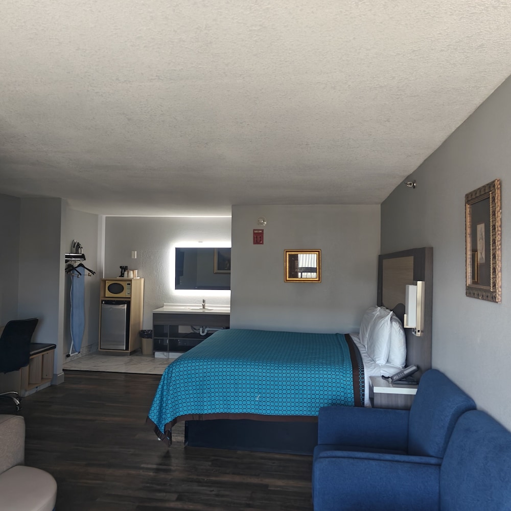 Mountain Vista Inn and Suites 30/57
