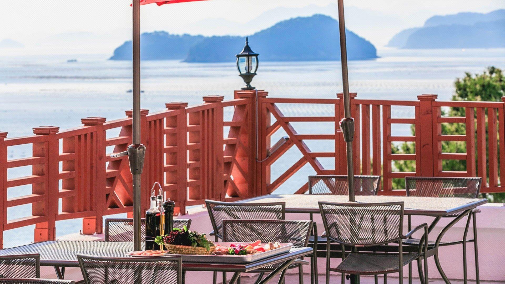 Tongyeong Beach Castle Hotel 52/54