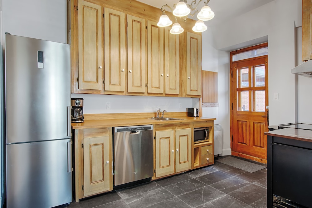 Les Lofts St Vallier By Les Lofts Vieux Quebec 7/60