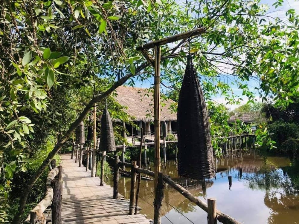 Sripakpra Boutique Resort 48/50