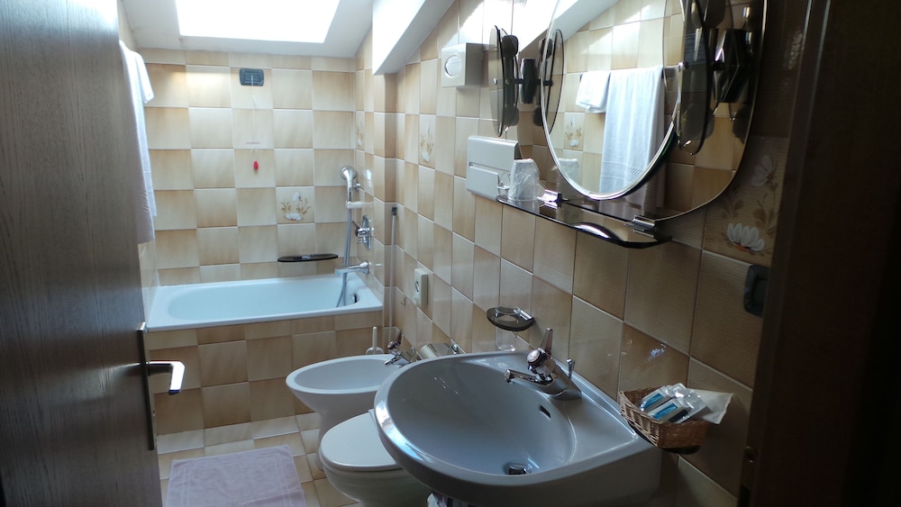 Albergo Antico 36/41
