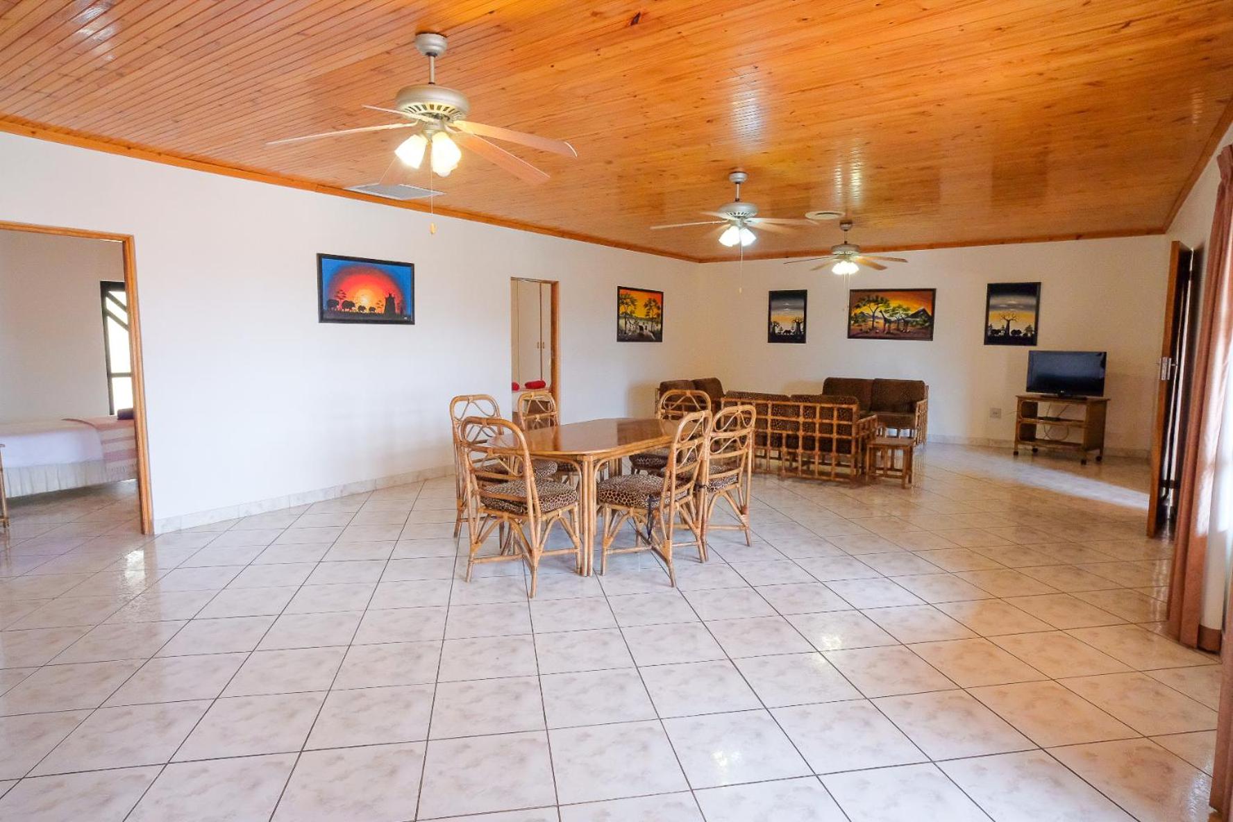 Lake St Lucia Villas 14/36