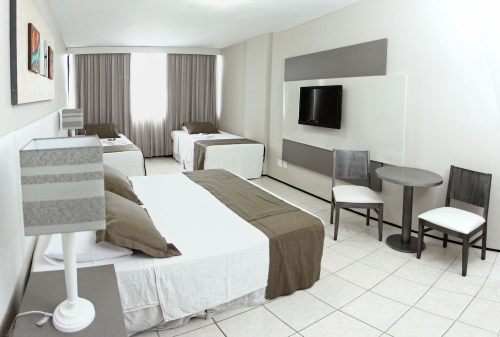 Marina Park Hotel 30/65