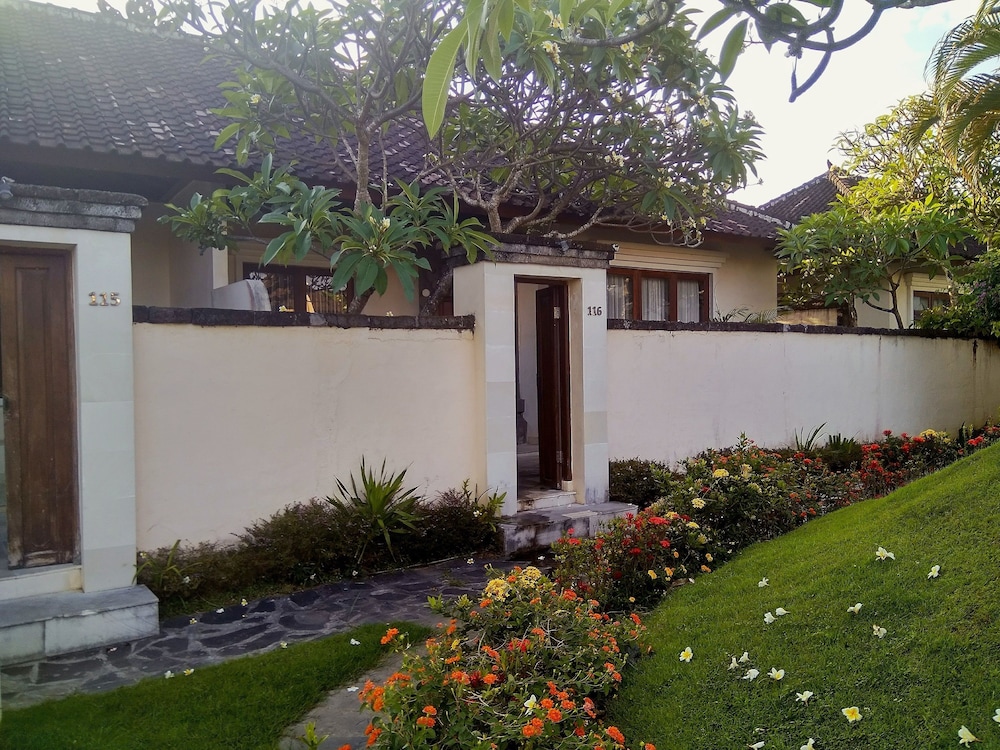 Nipuri Hotel 57/71