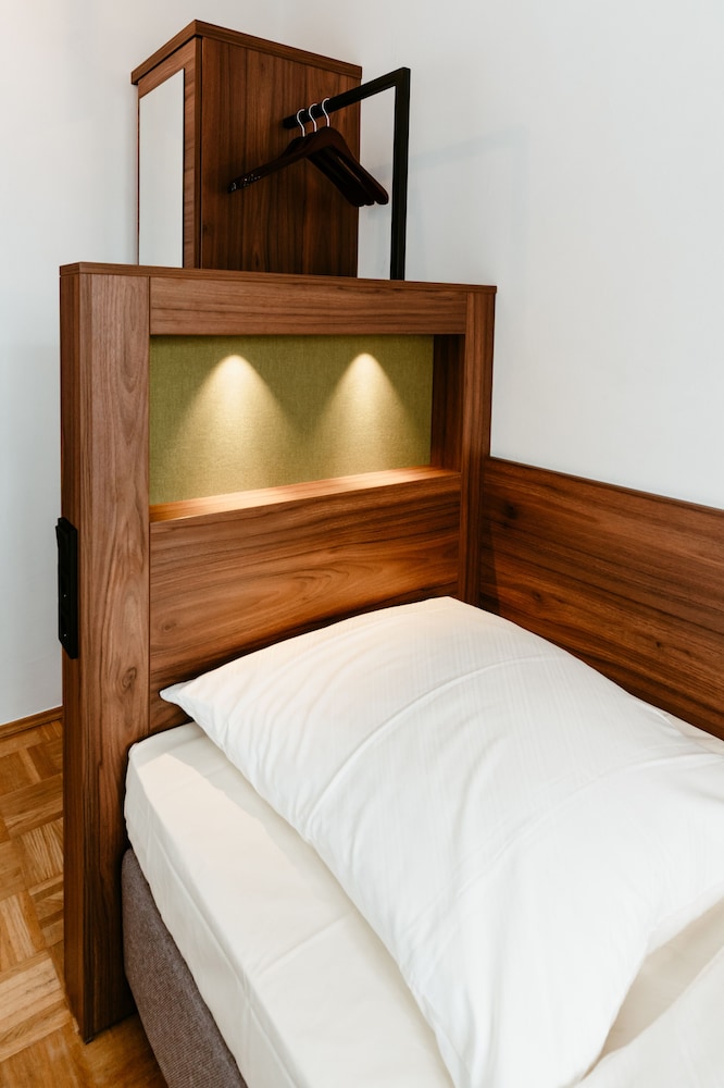 Hotel Gasthof Goldener Greifen 24/50