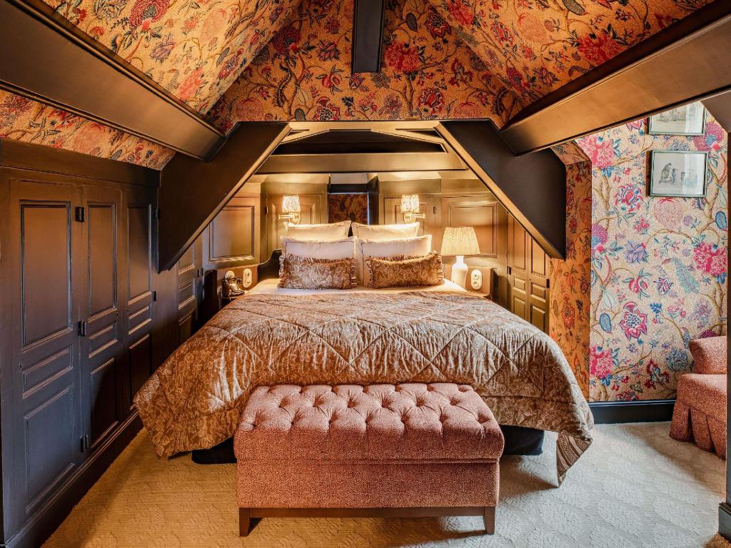 Standard, King Bed, Tokyo View, Attic