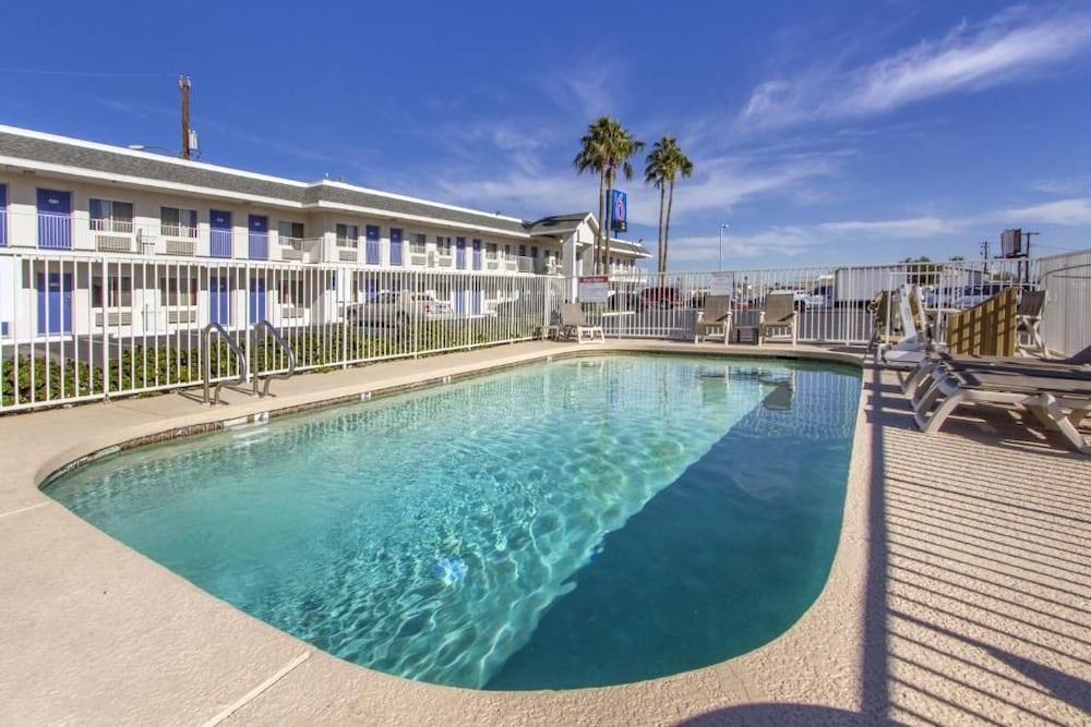 Motel6 Phoenix, AZ - Airport - 24th Street 31/39