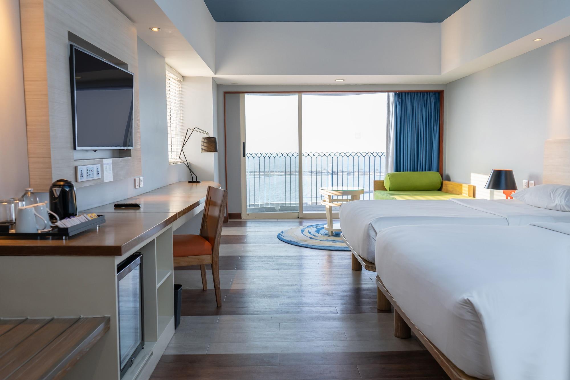 Grand, Deluxe, Multiple Beds, Ocean View, Balcony
