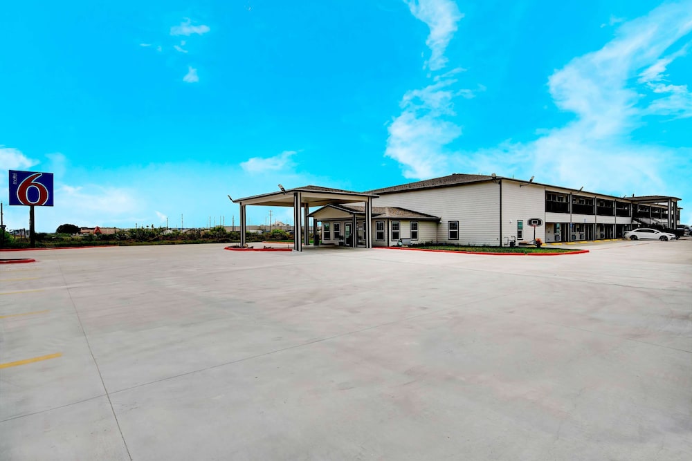 Motel6 Aransas Pass, TX 37/45