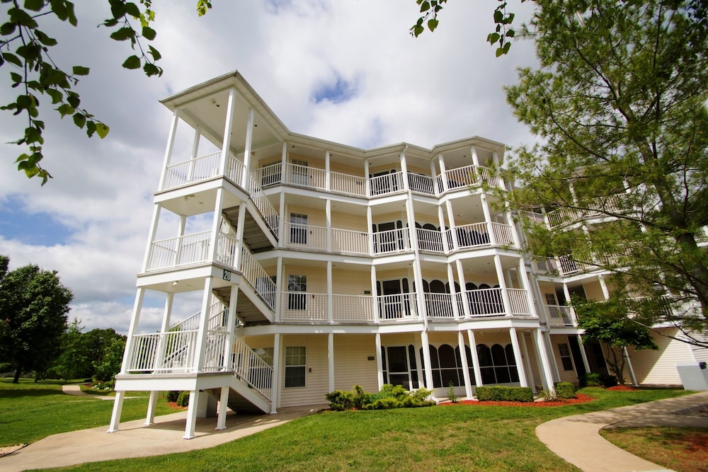 The Suites At Fall Creek photo1