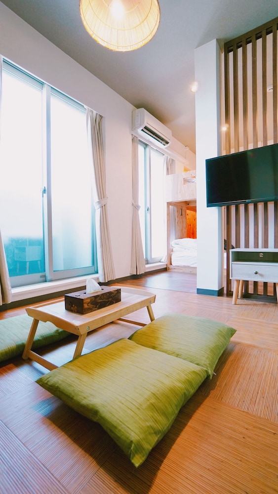 Poly Hostel Osaka 43/60