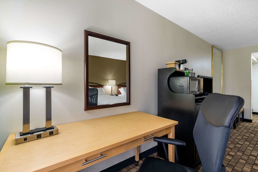Quality Inn Tyler - Lindale 22/27