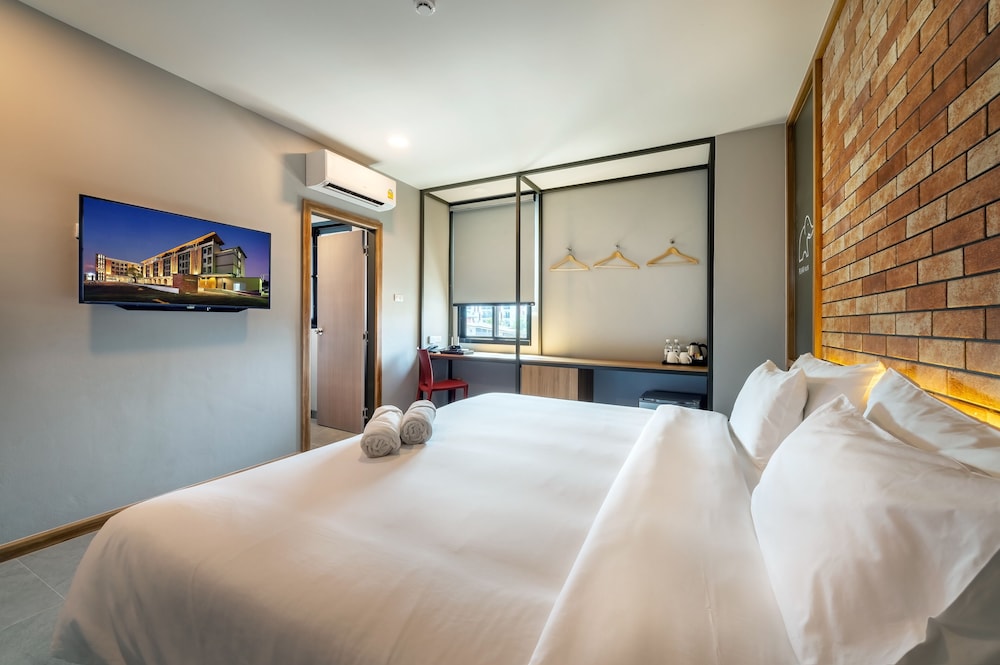PLAAI Plus Hotel Rayong 14/50