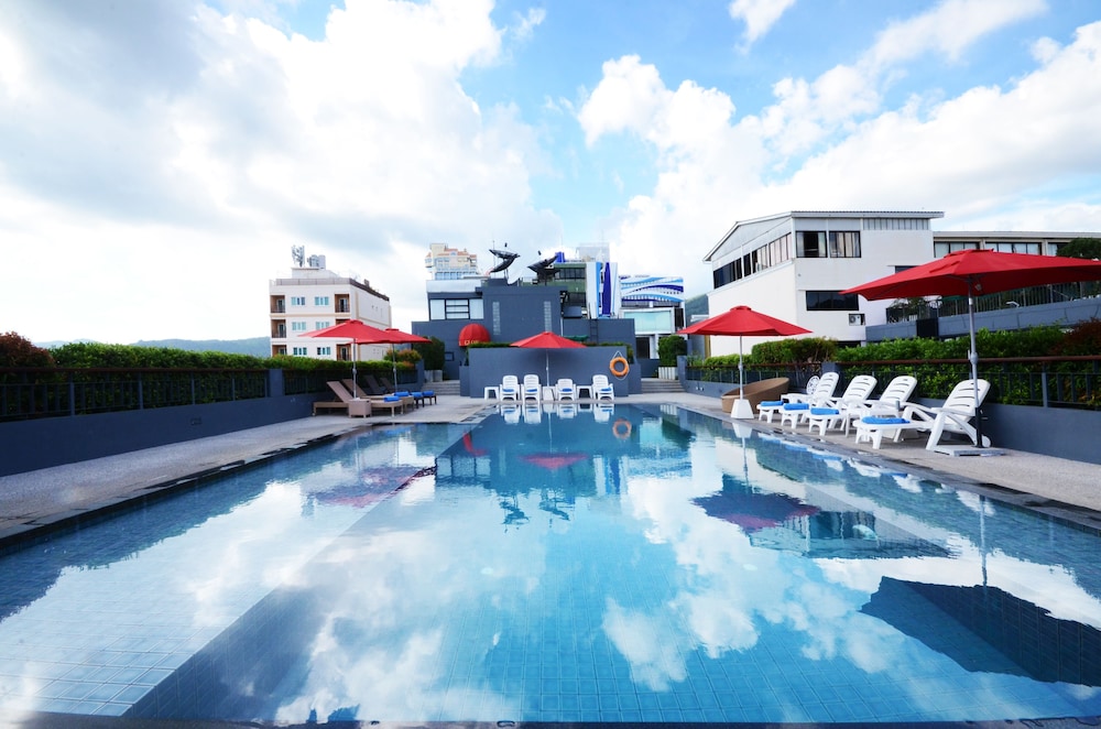 The Lantern Resorts Patong Phuket 65/71