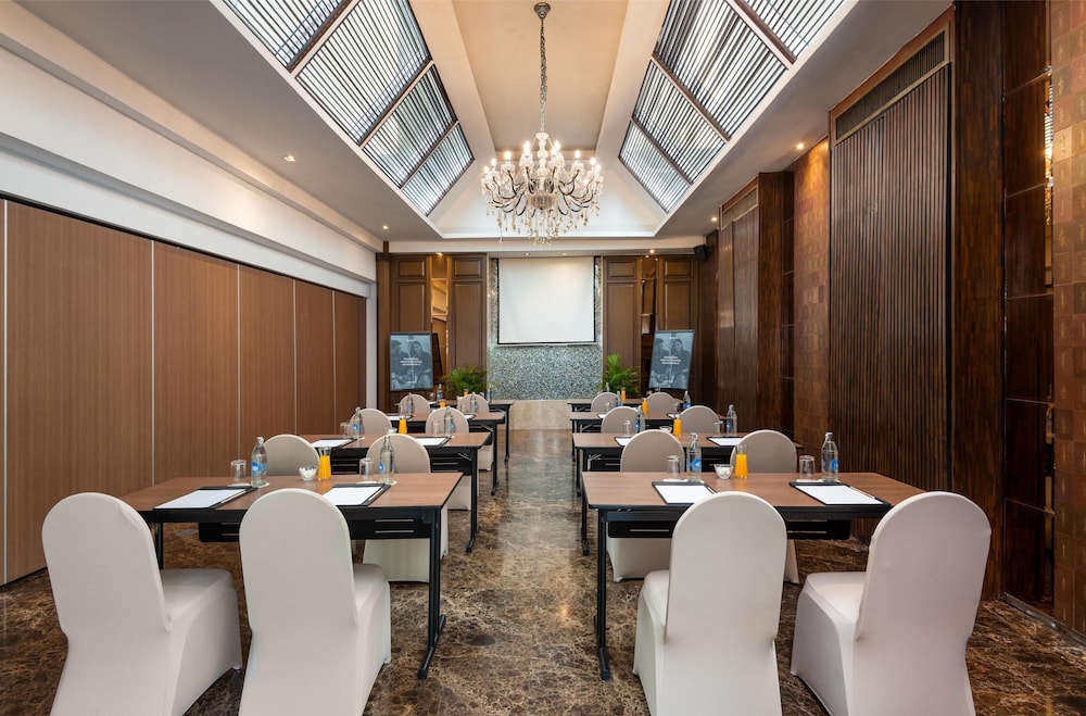 RADISSON SUITES BANGKOK SUKHUMVIT 60/73