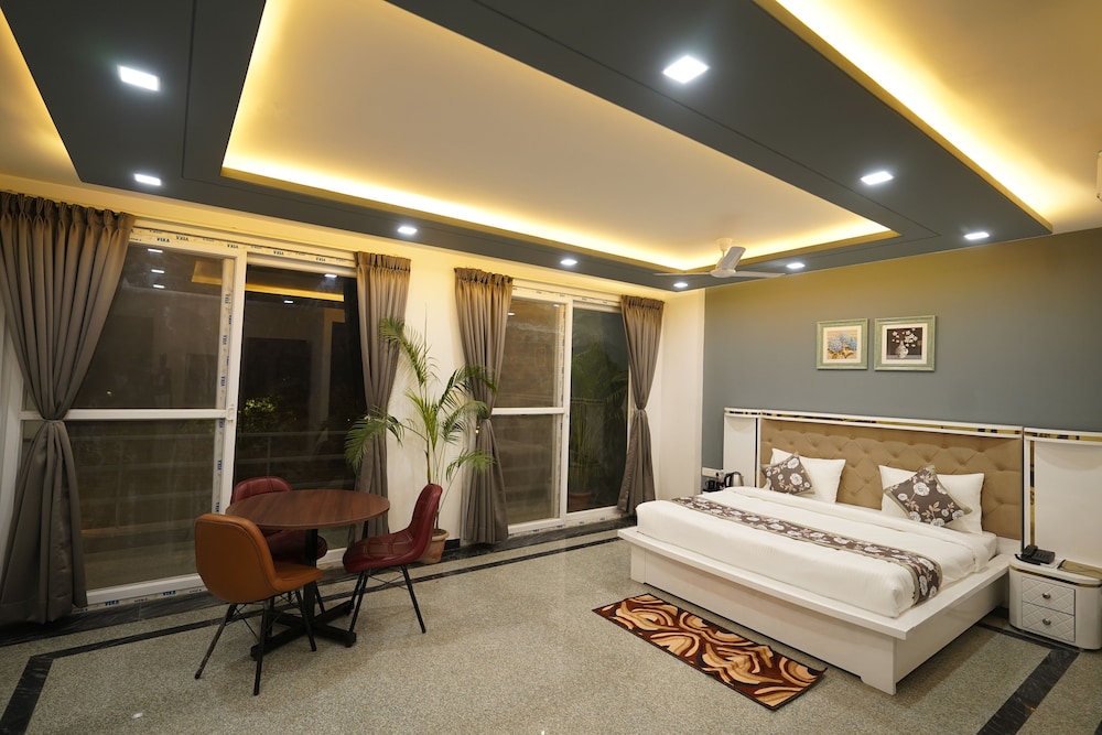 Posh Garden Inn Gurgaon 22/50