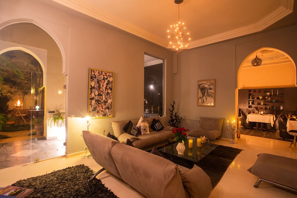 Riad Hizad 32/50