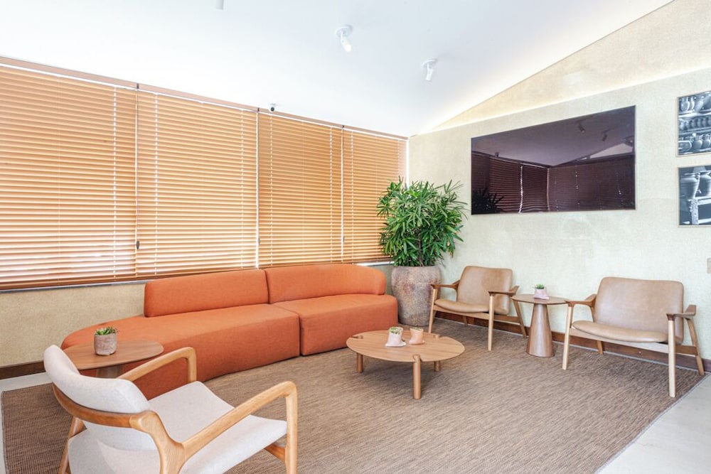Malibu Plaza Hotel 45/74