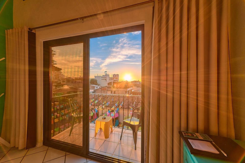 Vallarta Sun Hotel 27/50